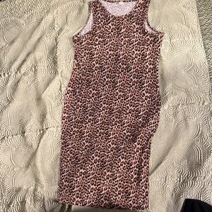 Chic Leopard Print Midi Dress